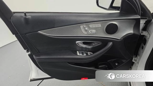 Mercedes-Benz E-Class W213 id 4967643 из Кореи 16