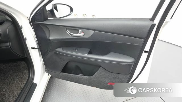 Kia Come New K3 id 4856244 из Кореи 16