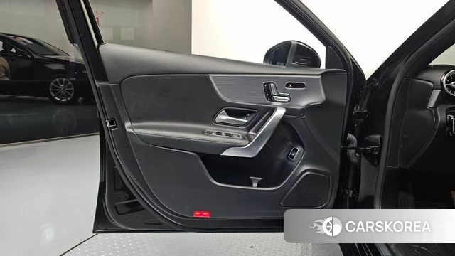 Mercedes-Benz A-Class W177 id 5054175 из Кореи 16