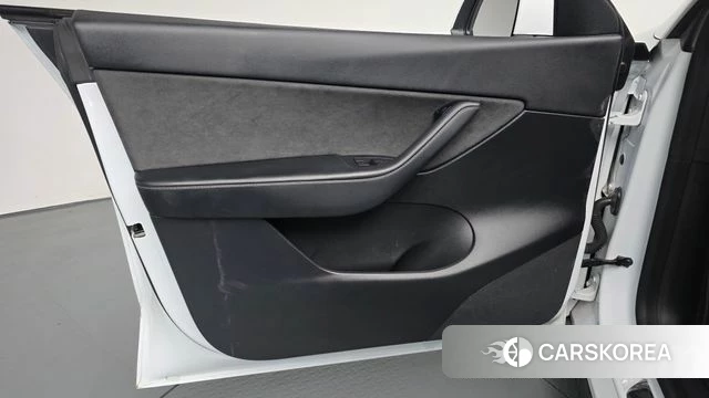 Tesla Model Y id 5017185 из Кореи 16