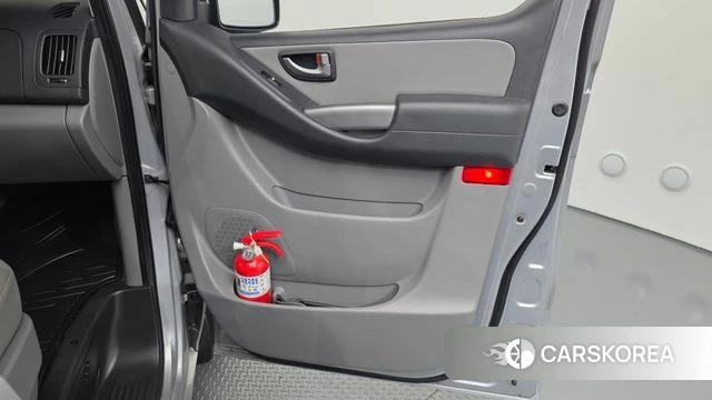 Hyundai The New Grand Starex id 4959440 из Кореи 16