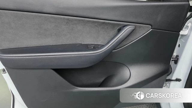Tesla Model Y id 4942518 из Кореи 16