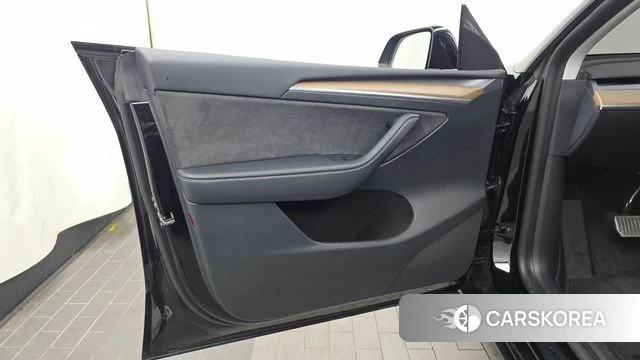 Tesla Model Y id 5032978 из Кореи 16