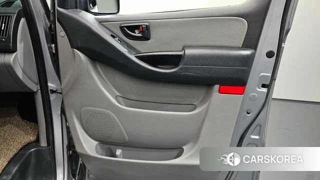 Hyundai The New Grand Starex id 5042281 из Кореи 16