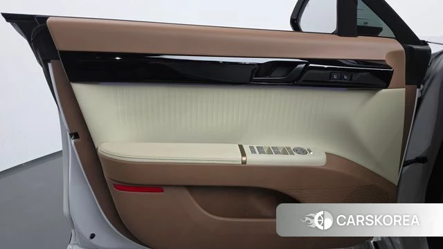 Hyundai Grandeur Hybrid (GN7) id 4950221 из Кореи 16