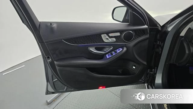 Mercedes-Benz C-Class W205 id 5004196 из Кореи 16