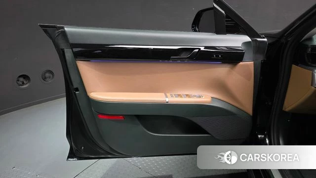 Hyundai Grandeur Hybrid (GN7) id 4991196 из Кореи 16