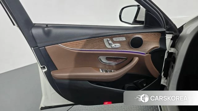 Mercedes-Benz E-Class W213 id 5002330 из Кореи 16