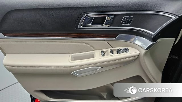 Ford Explorer id 5004673 из Кореи 16