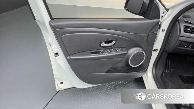Renault Korea (Samsung) SM3 Z.E. id 5035980 из Кореи 16