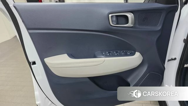 Hyundai Venue id 4928054 из Кореи 16