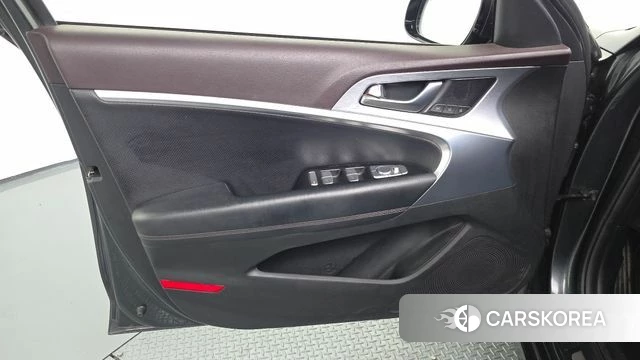 Genesis G70 id 5054809 из Кореи 16
