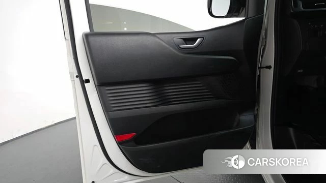 Hyundai Staria id 4710776 из Кореи 16