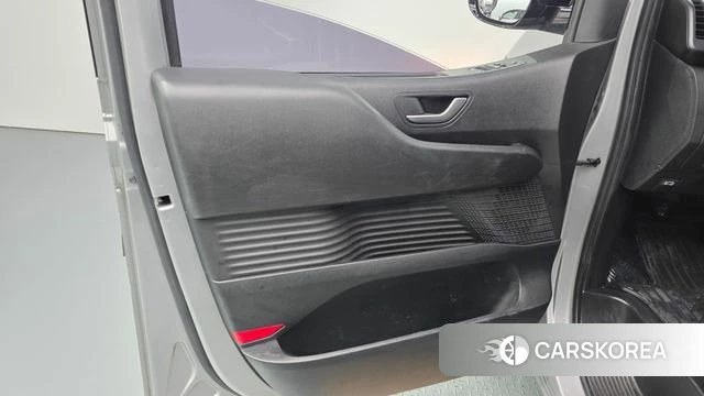 Hyundai Staria id 5022911 из Кореи 16