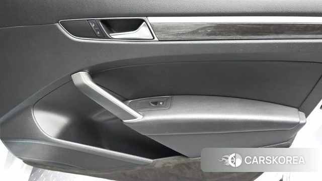 Volkswagen The New Passat id 4983112 из Кореи 16