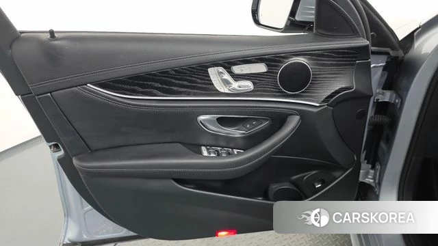 Mercedes-Benz E-Class W213 id 4731663 из Кореи 16