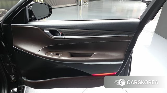 Hyundai Grandeur IG id 5042013 из Кореи 16