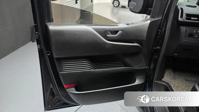 Hyundai Staria id 5017677 из Кореи 16