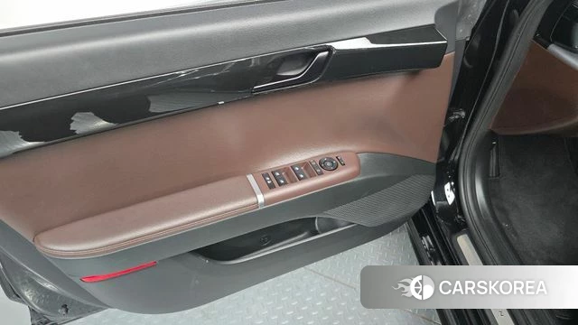 Hyundai Grandeur Hybrid (GN7) id 5033704 из Кореи 16