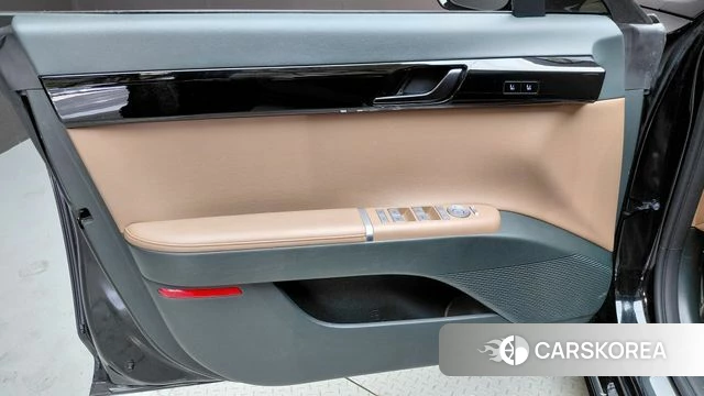 Hyundai Grandeur Hybrid (GN7) id 4834694 из Кореи 16