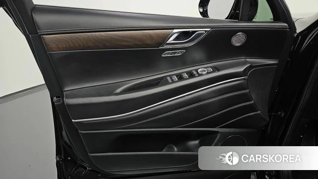 Genesis GV80 id 4958687 из Кореи 16