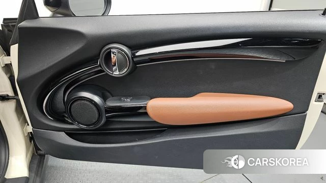 Mini Cooper S Convertible id 5012507 из Кореи 16