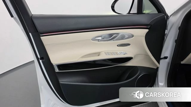 Genesis GV70 id 4995672 из Кореи 16