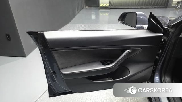 Tesla Model 3 id 4959755 из Кореи 16