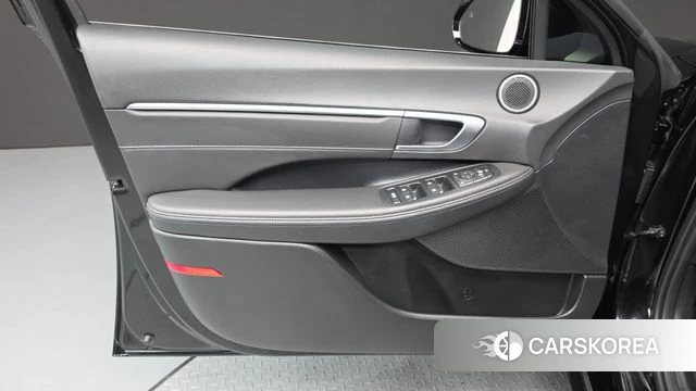 Hyundai Sonata D Edge Hybrid (DN8) id 4834867 из Кореи 16