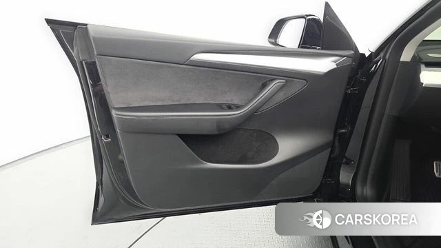 Tesla Model Y id 4898097 из Кореи 16