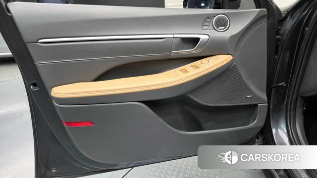 Hyundai Sonata D Edge Hybrid (DN8) id 4996247 из Кореи 16