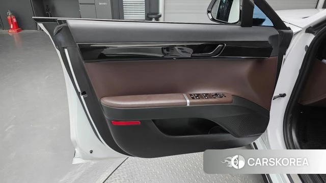 Hyundai Grandeur (GN7) id 5026991 из Кореи 16