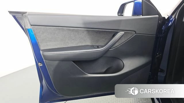 Tesla Model Y id 4996913 из Кореи 16