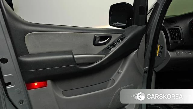 Hyundai The New Grand Starex id 4998029 из Кореи 16