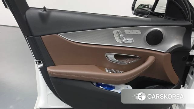 Mercedes-Benz E-Class W213 id 4849964 из Кореи 16