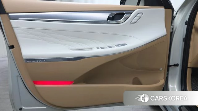 Hyundai The New Grandeur IG Hybrid id 5040724 из Кореи 16