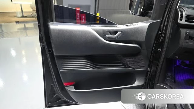 Hyundai Staria id 4949915 из Кореи 16