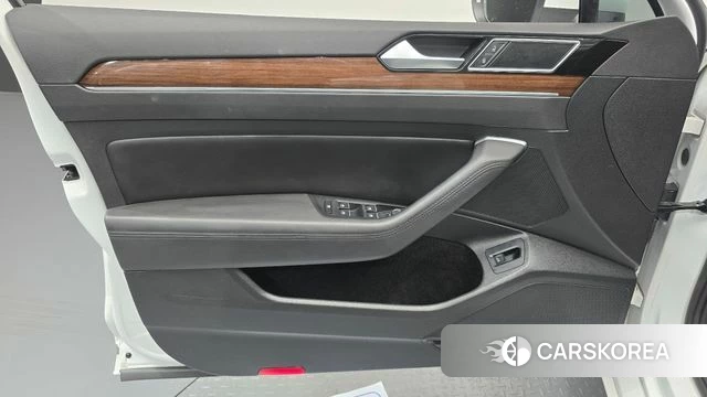 Volkswagen Passat GT (B8) id 4907796 из Кореи 16