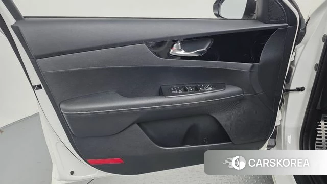 Kia The New K3 2nd generation id 4950683 из Кореи 16