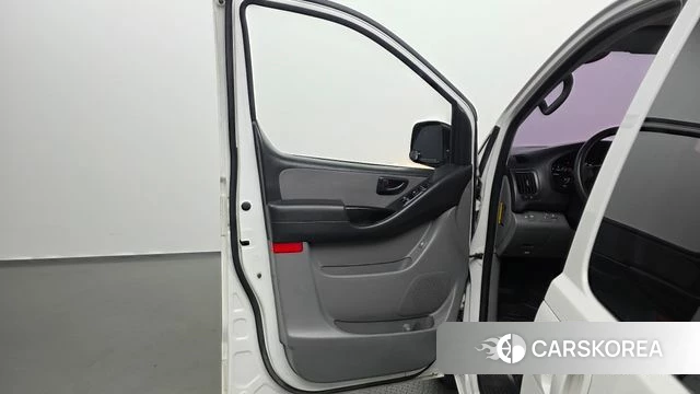 Hyundai The New Grand Starex id 4998906 из Кореи 16