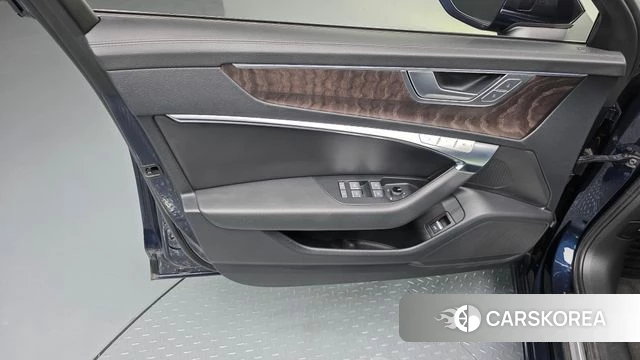 Audi A6 (C8) id 4917272 из Кореи 16