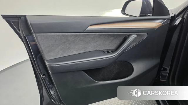 Tesla Model Y id 4710702 из Кореи 16