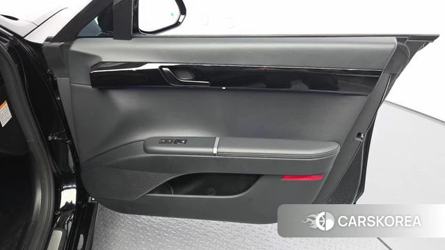 Hyundai Grandeur Hybrid (GN7) id 4921183 из Кореи 16