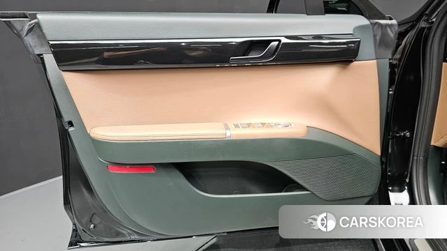 Hyundai Grandeur Hybrid (GN7) id 5040009 из Кореи 16