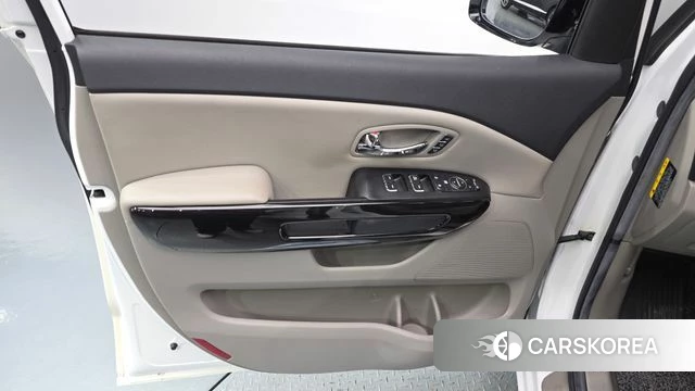 Kia The New Carnival id 5042212 из Кореи 16