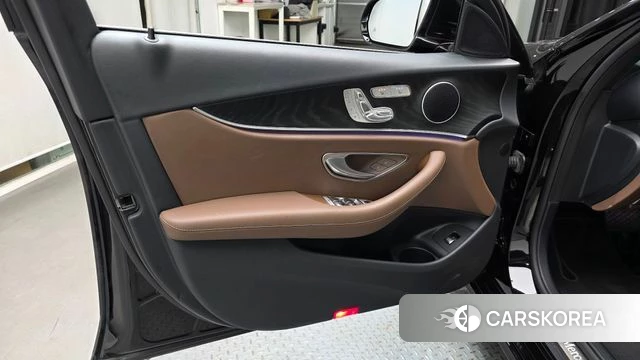 Mercedes-Benz E-Class W213 id 5026766 из Кореи 16