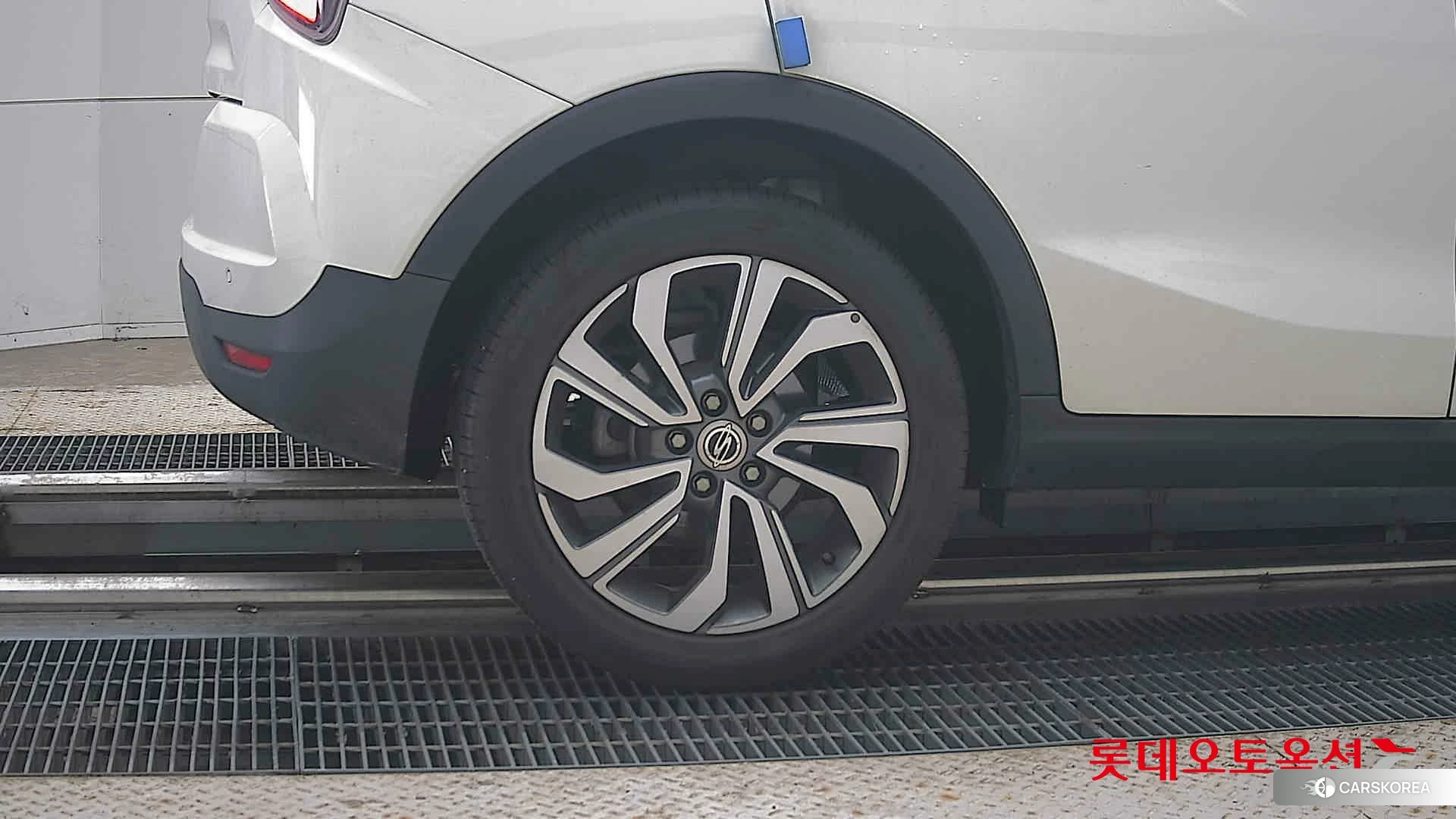 SsangYong Tivoli id 4984727 из Кореи 16