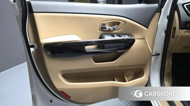 Kia The New Carnival id 5028711 из Кореи 16