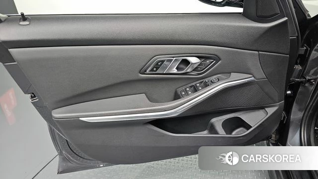 BMW 3 Series (G20) id 5028880 из Кореи 16
