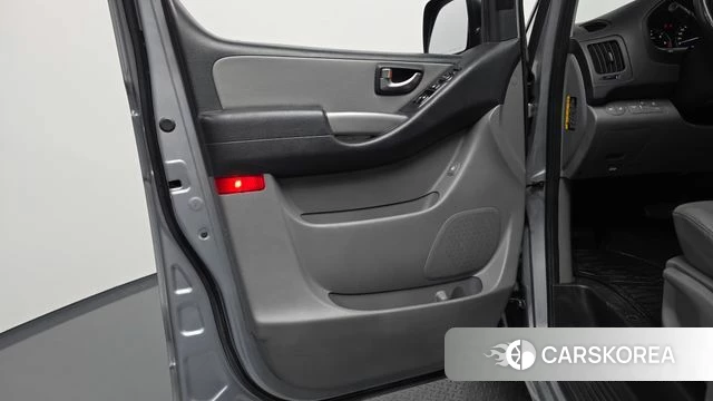 Hyundai The New Grand Starex id 4586881 из Кореи 16